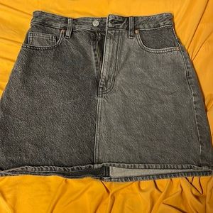 Two-toned grey skirt